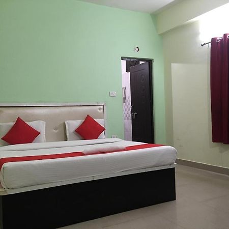 Hotel Yug Residency Varanasi Bagian luar foto